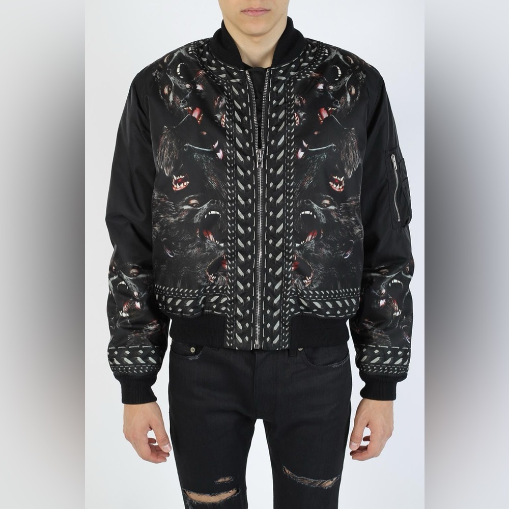 Givenchy - Picture 4 of 6